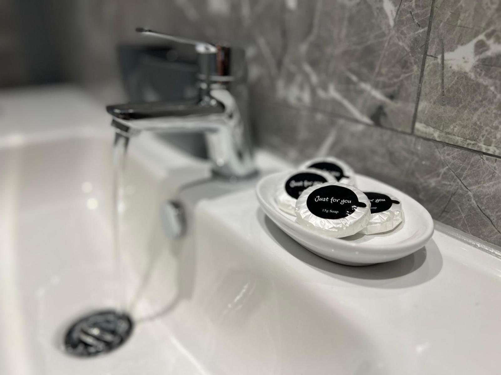 Whiskawaystays - Foregate Street - Apartment 4 Worcester Eksteriør bilde