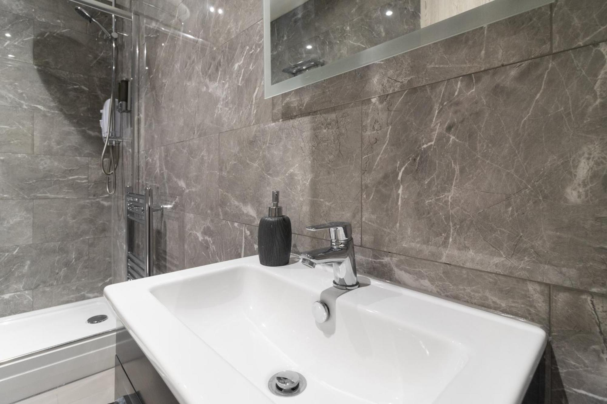 Whiskawaystays - Foregate Street - Apartment 4 Worcester Eksteriør bilde